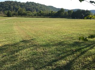 6033 Riverview Dr, Pegram, TN 37143