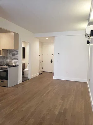 Rented by Lang Realty LLC | media 61