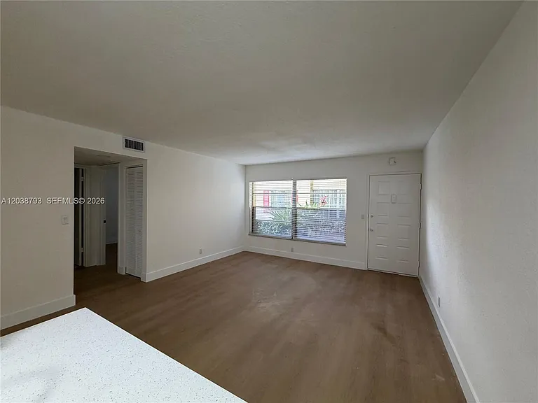 3540 N University Dr #C-6 — Photo 8