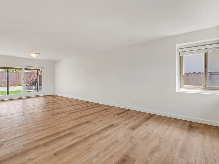 4820 Cobb Dr — Photo 11