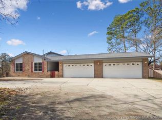 1998 Westcliff Rd, Fayetteville, NC 28304