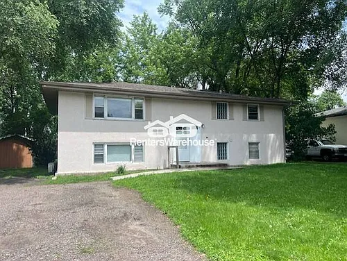 601 79th Ave NE #1 Photo 1