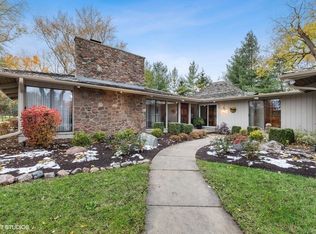 750 Country Club Rd, Crystal Lake, IL 60014