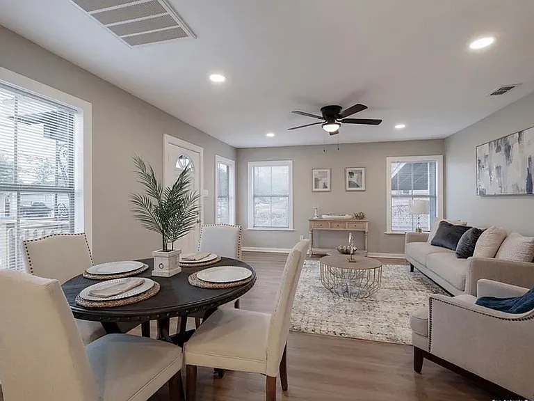 858 Harriman Pl — Photo 6