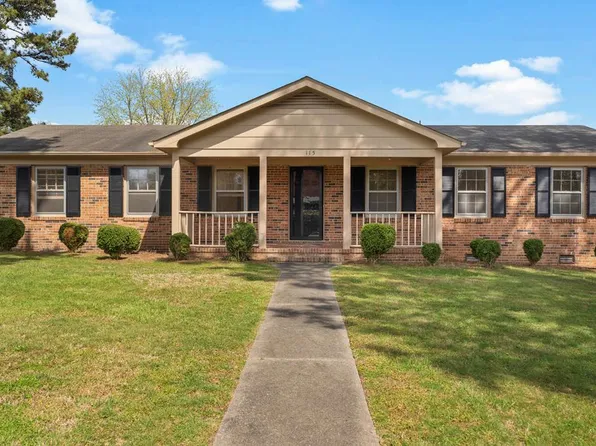 115 Fairfield Dr, Clarksville, VA 23927