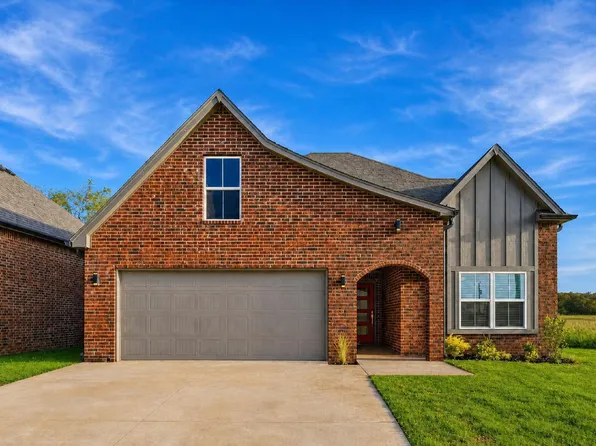 209 W Broadway St, Owasso, OK 74055