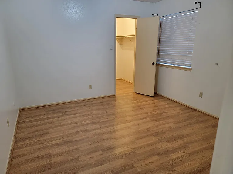 5717 Harvest Hill Rd #2033 — Photo 13