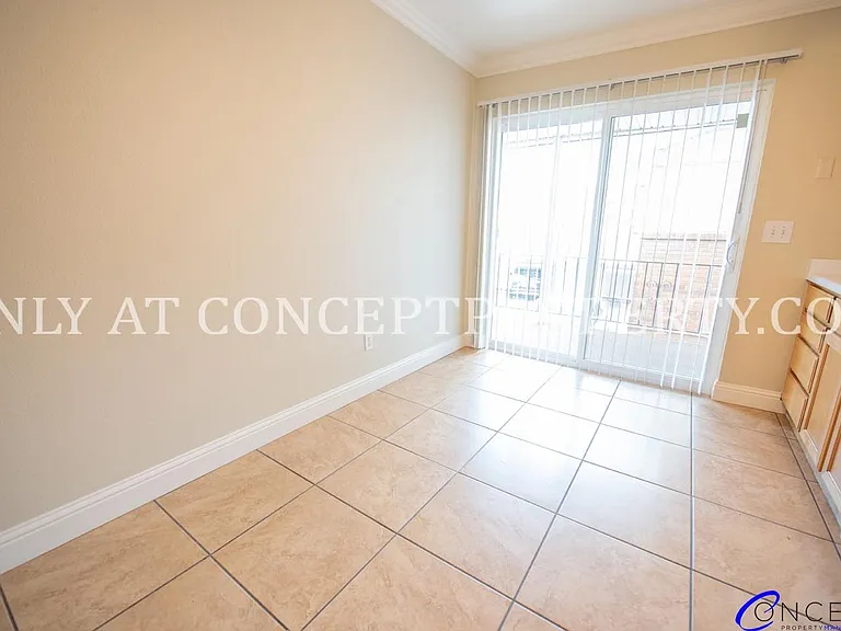 100 S Orchard Dr — Photo 67