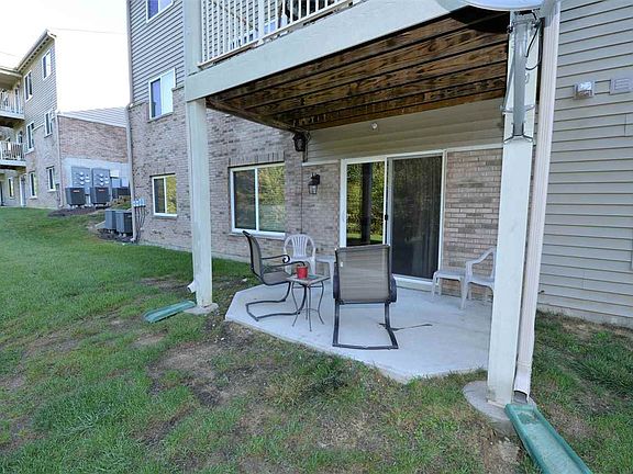 5th image of 2351 Twelve Oaks Dr #104