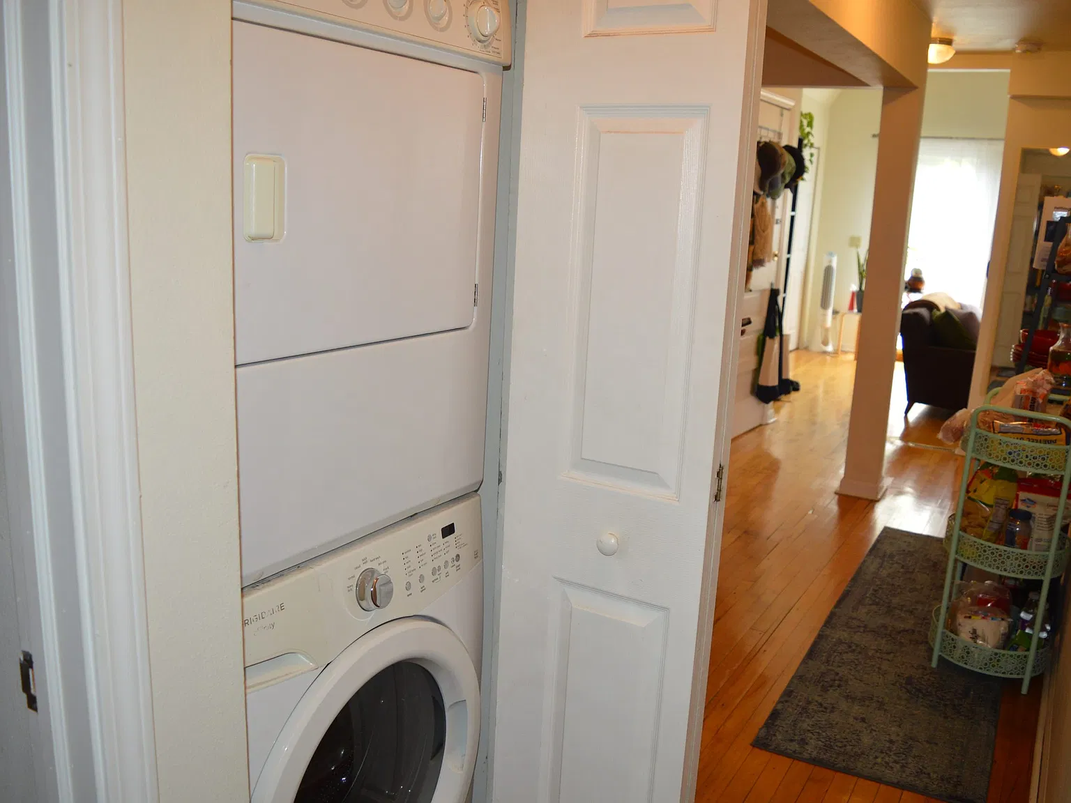 2 bed, 1000 sqft, $1,950 — Photo 4
