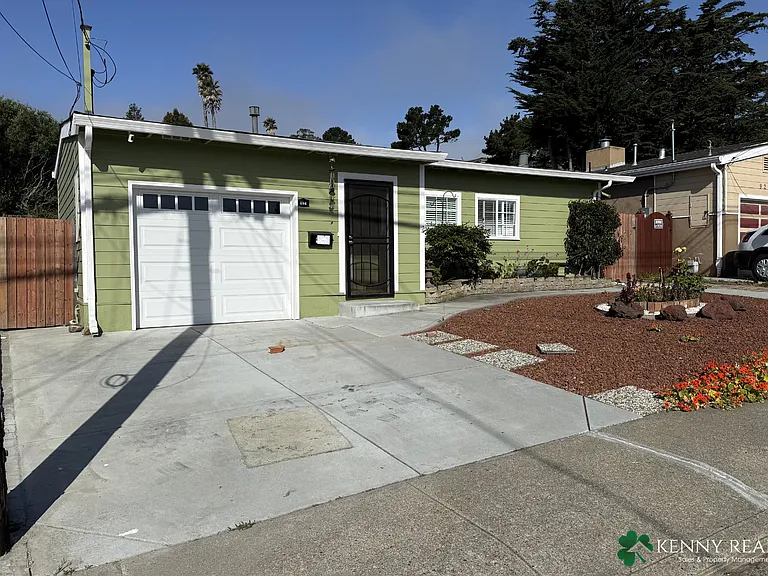 925 Newman Dr — Photo 21