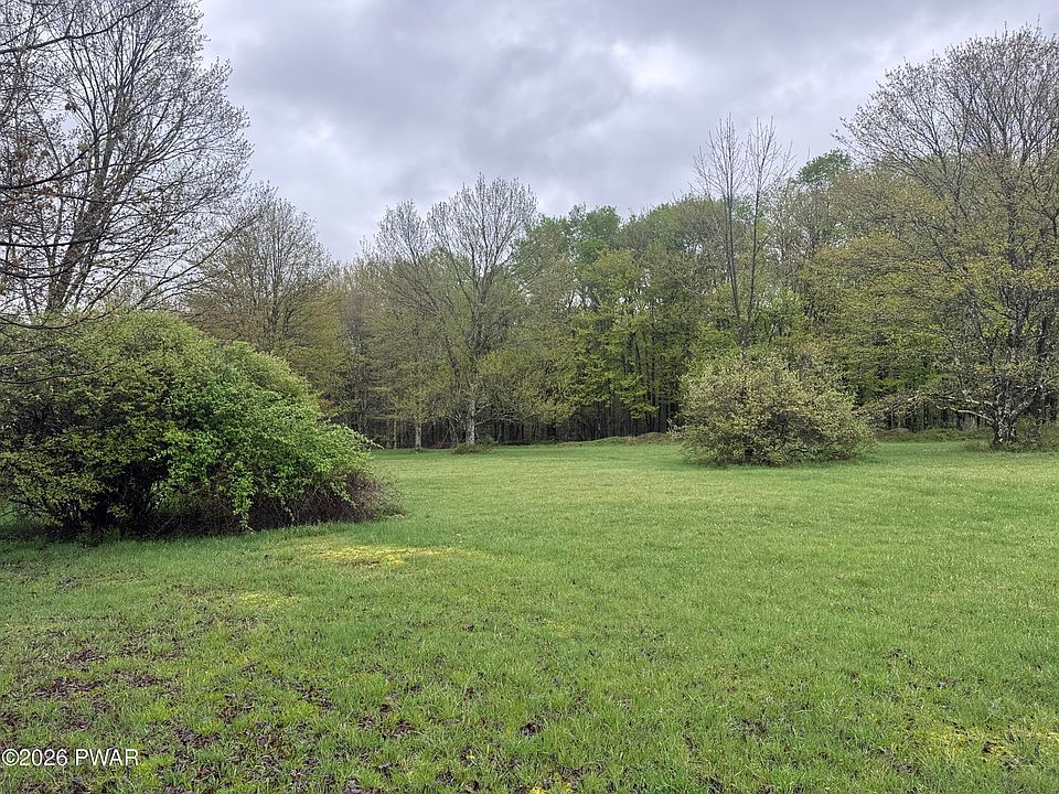 2nd image of 60 Meadowland Dr