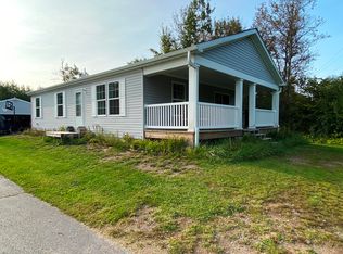 3192 S Riverside Dr, Sault Sainte Marie, MI 49783