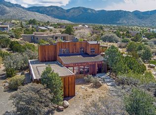 1036 Red Oaks Loop NE, Albuquerque, NM 87122