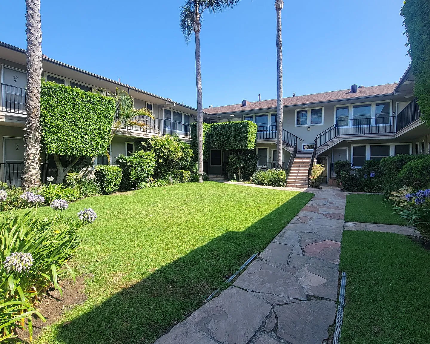 n9797 — Photo 3