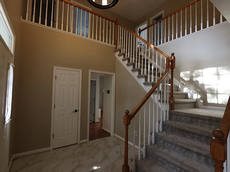 401 Rock Creek Ct — Photo 18