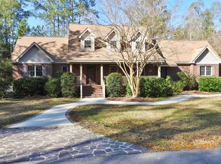 106 James St, Walterboro, SC 29488
