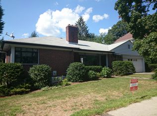 157 Bellingham Rd, Chestnut Hill, MA 02467