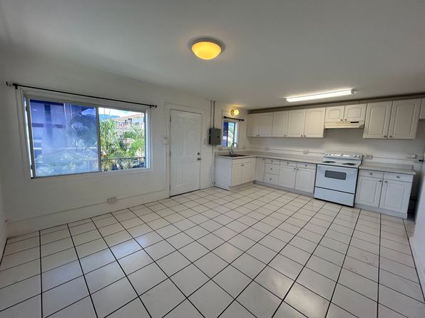 3205 Castle St APT 6