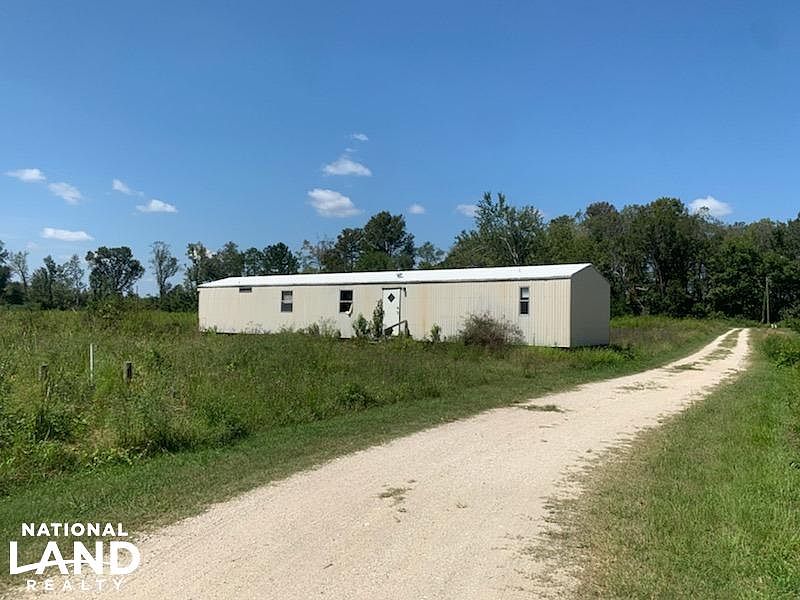 2nd image of 70 Robin Ln