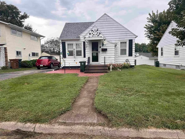 1711 Bertch Ave, Waterloo, IA 50702