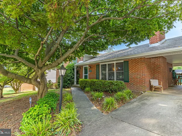 3611 29th St, Chesapeake Beach, MD 20732