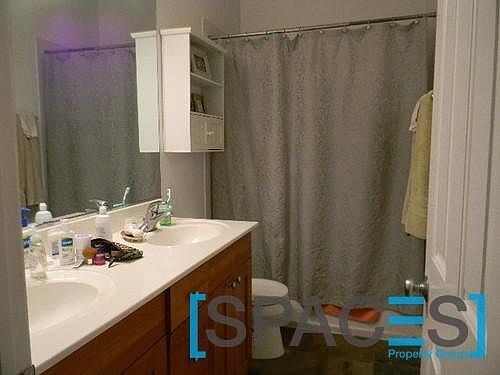1st image of 2049 N Sheffield Ave #Grdn