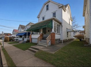325 Walnut St, Vandergrift, PA 15690