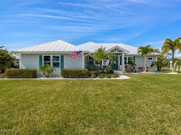 4700 Castalia Ct, Fort Myers, FL 33905