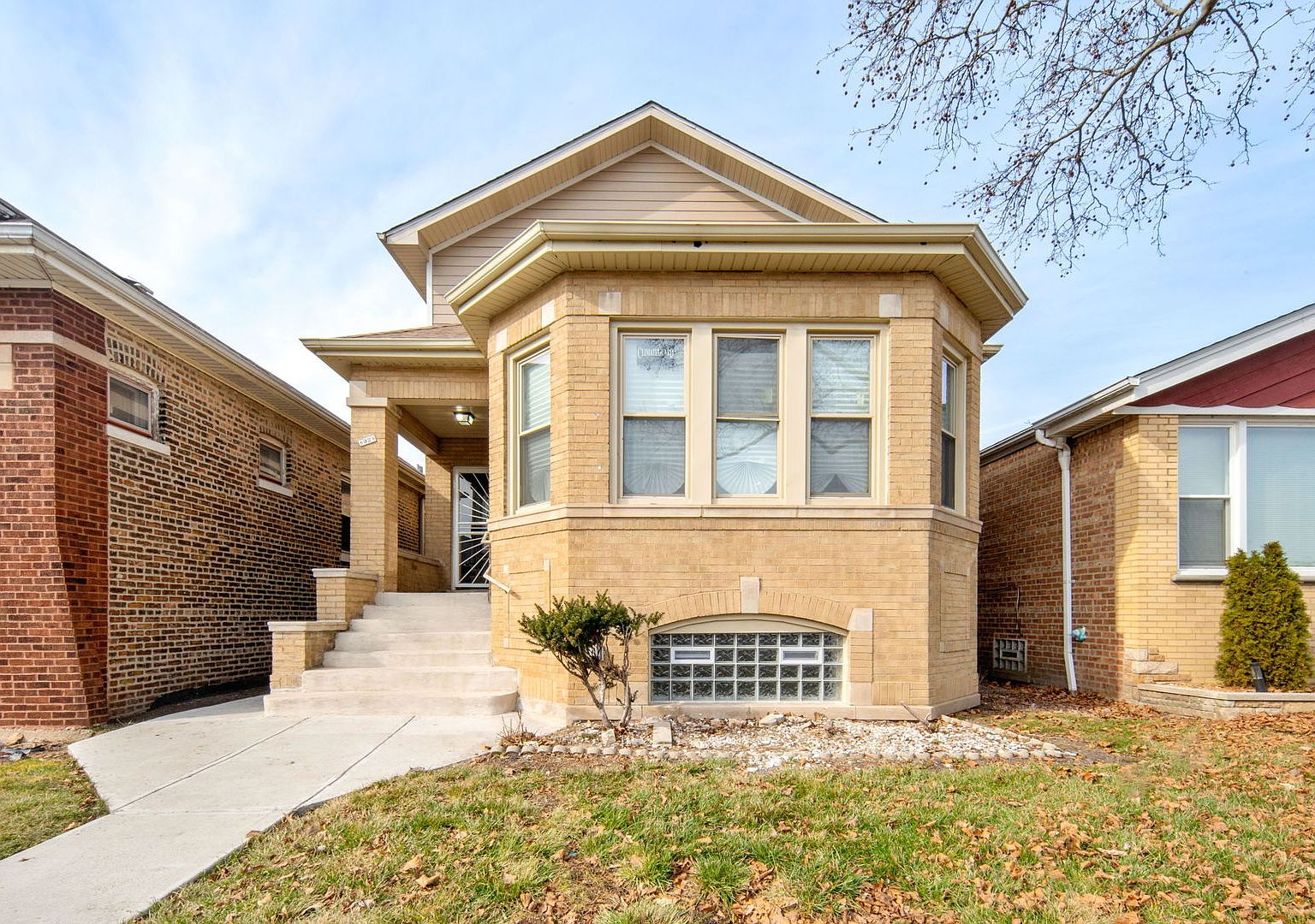 8328 S Yates Blvd, Chicago, IL 60617 Zillow