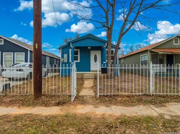 3528 S Laredo, San Antonio, TX 78207