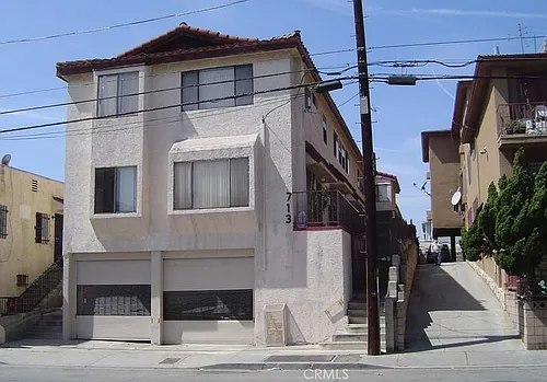 713 N Grand Ave #6A Photo 1