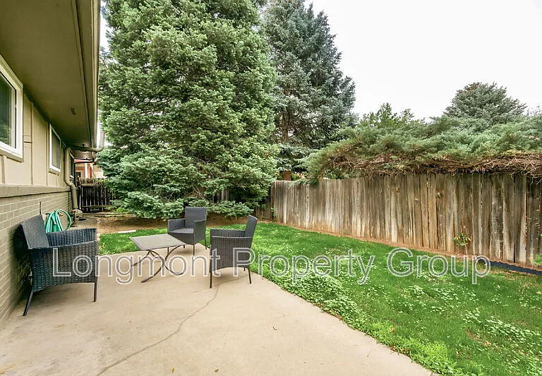 2336 Smith Ct — Photo 22