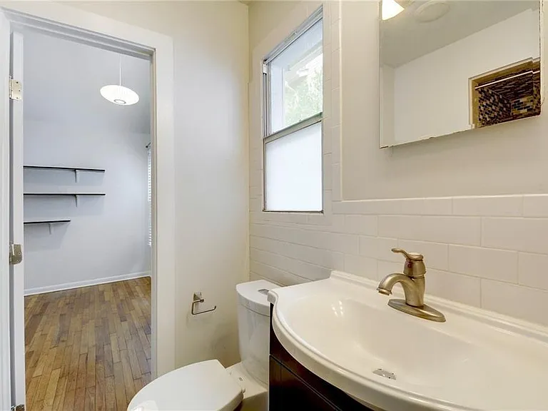 1110 W 22nd St #13A — Photo 16