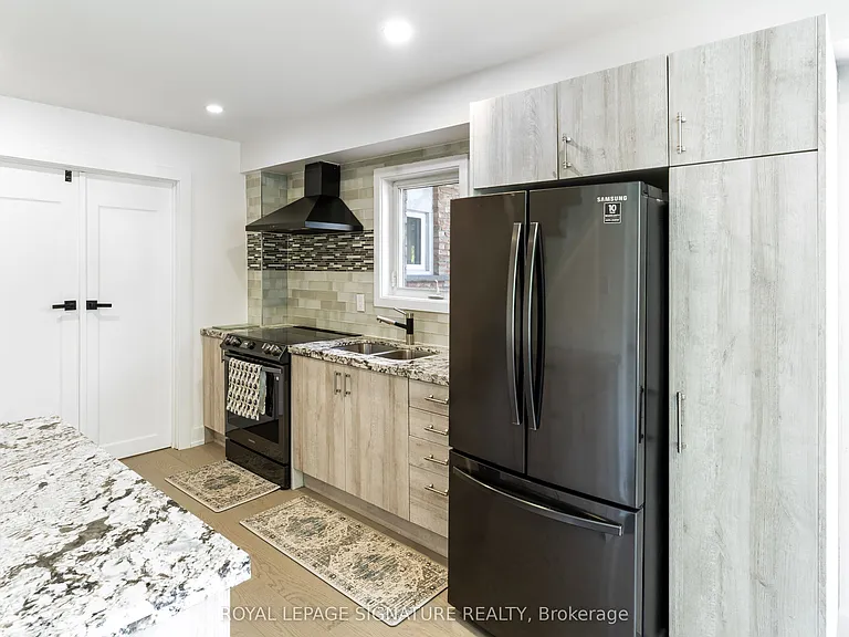 2545 Evelyn Ct — Photo 7