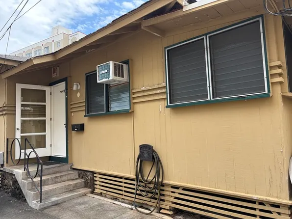 1638 Kalakaua Ave Ste A, Honolulu, HI 96826