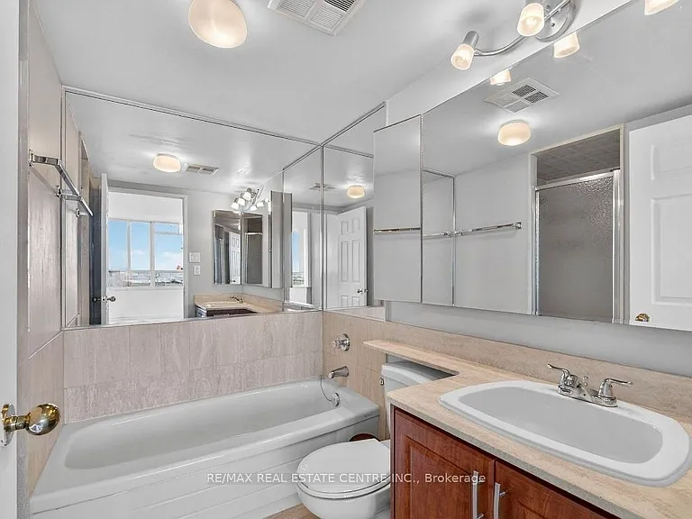 100 County Court Blvd #1201 — Photo 15