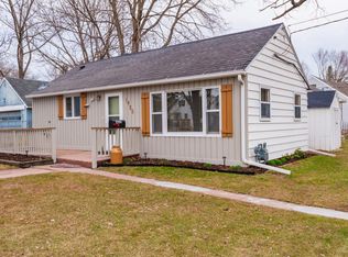 1425 4th St NE, Rochester, MN 55906