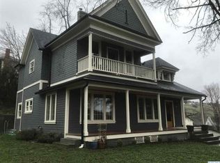 902 S Main St, Colfax, WA 99111