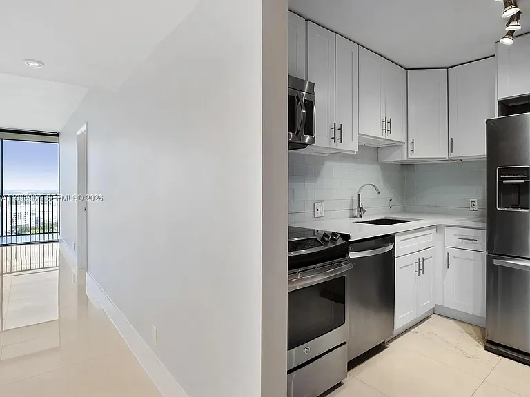 20301 W Country Club Dr #2622 — Photo 19