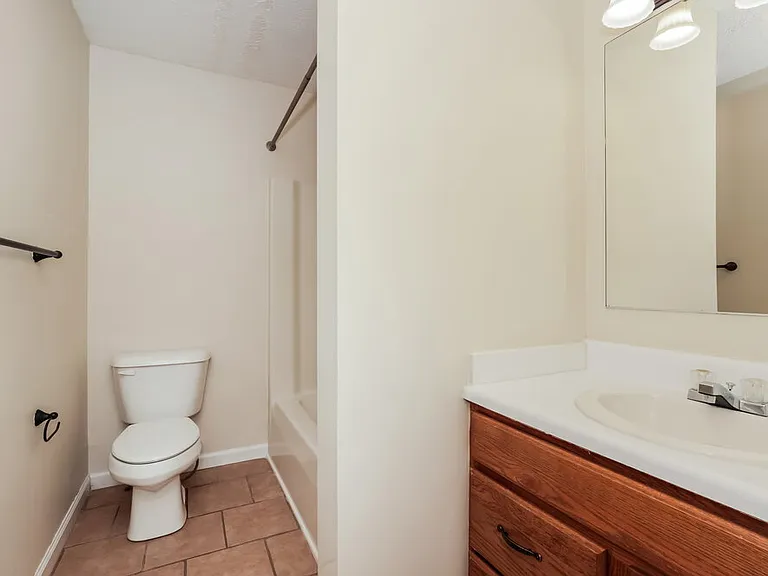 2313 Leighton Way — Photo 14