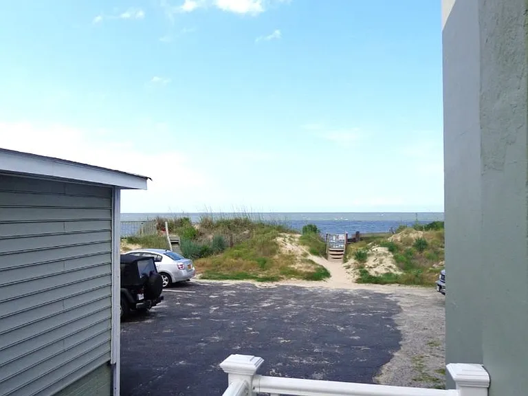 2020 E Ocean View Ave — Photo 28