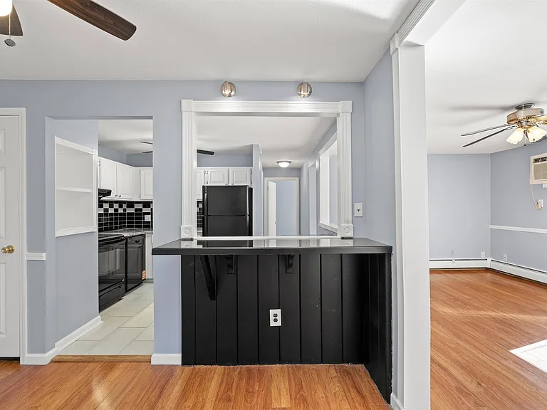 132 English Village Rd #304 — Photo 11
