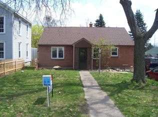 918 S Franklin St, Greenville, MI 48838
