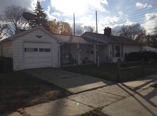 555 Newton St, Waterloo, IA 50703