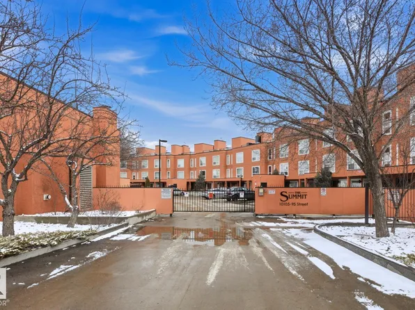 10105 95th St NW #115, Edmonton, AB T5H 4M4