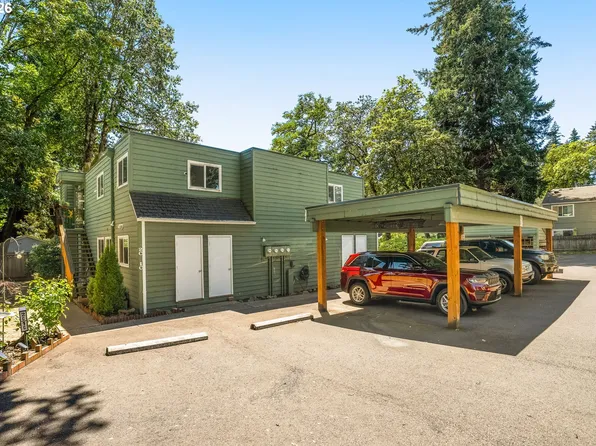 3930 Lake Grove Ave #C-1, Lake Oswego, OR 97035