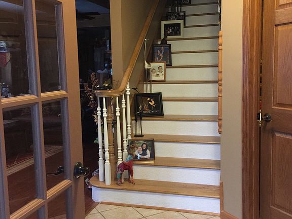 Stairway to loft & 3 Bd