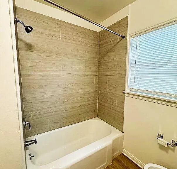 127 N Doheny Dr #127.5 — Photo 17