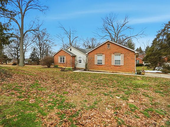 2nd image of 1090 W Galbraith Rd